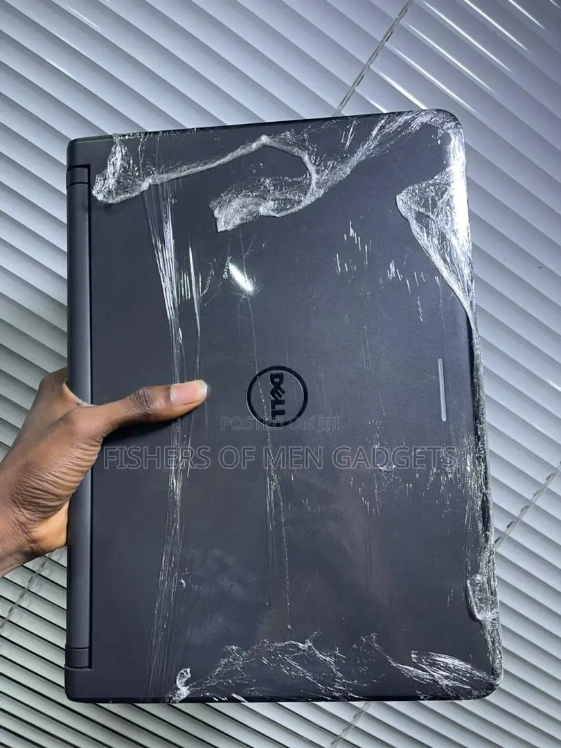 Laptop Dell Latitude 3350 8GB Intel Core I3 SSD 256GB