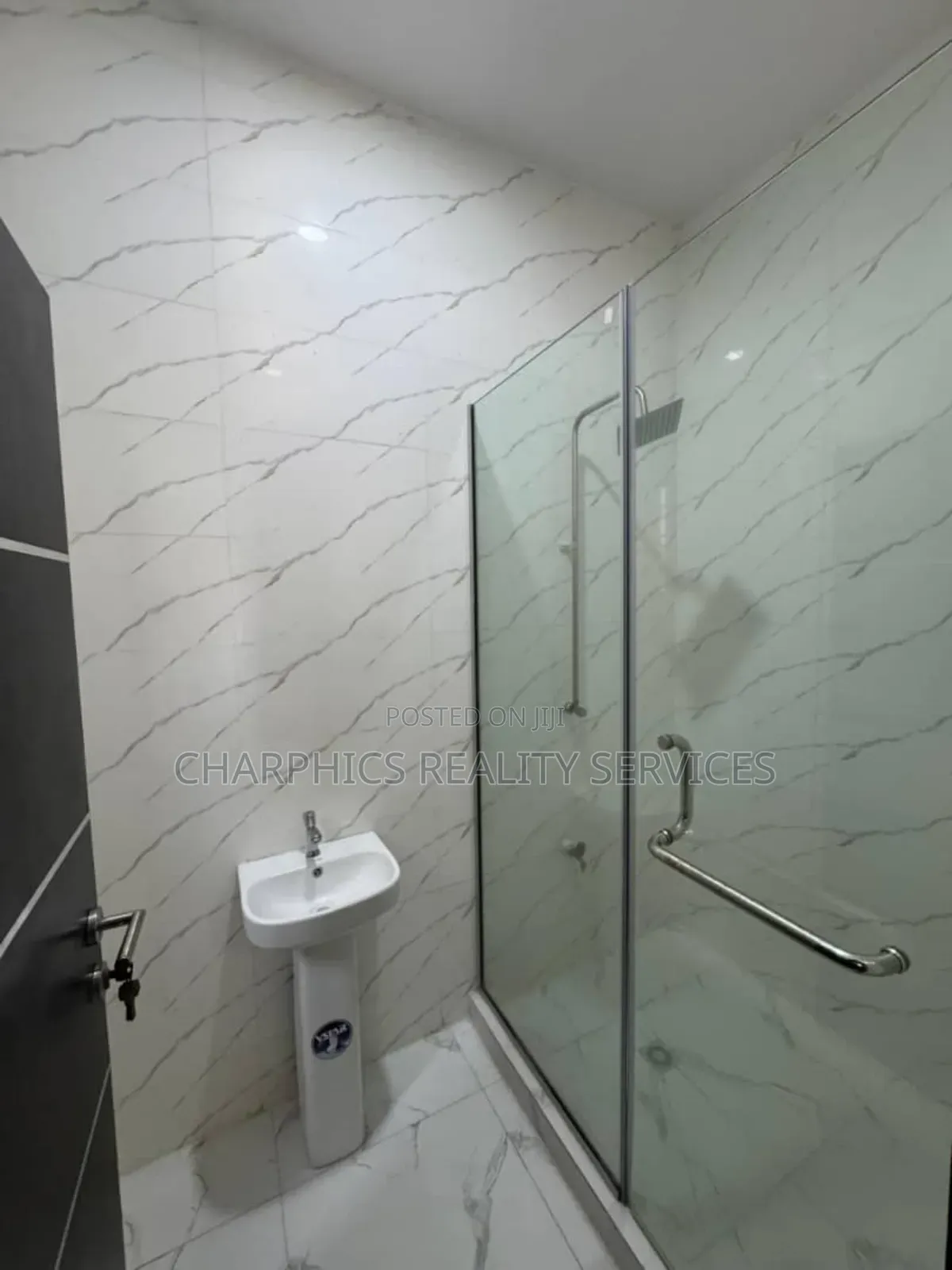2bdrm Apartment in Lekki for rent
