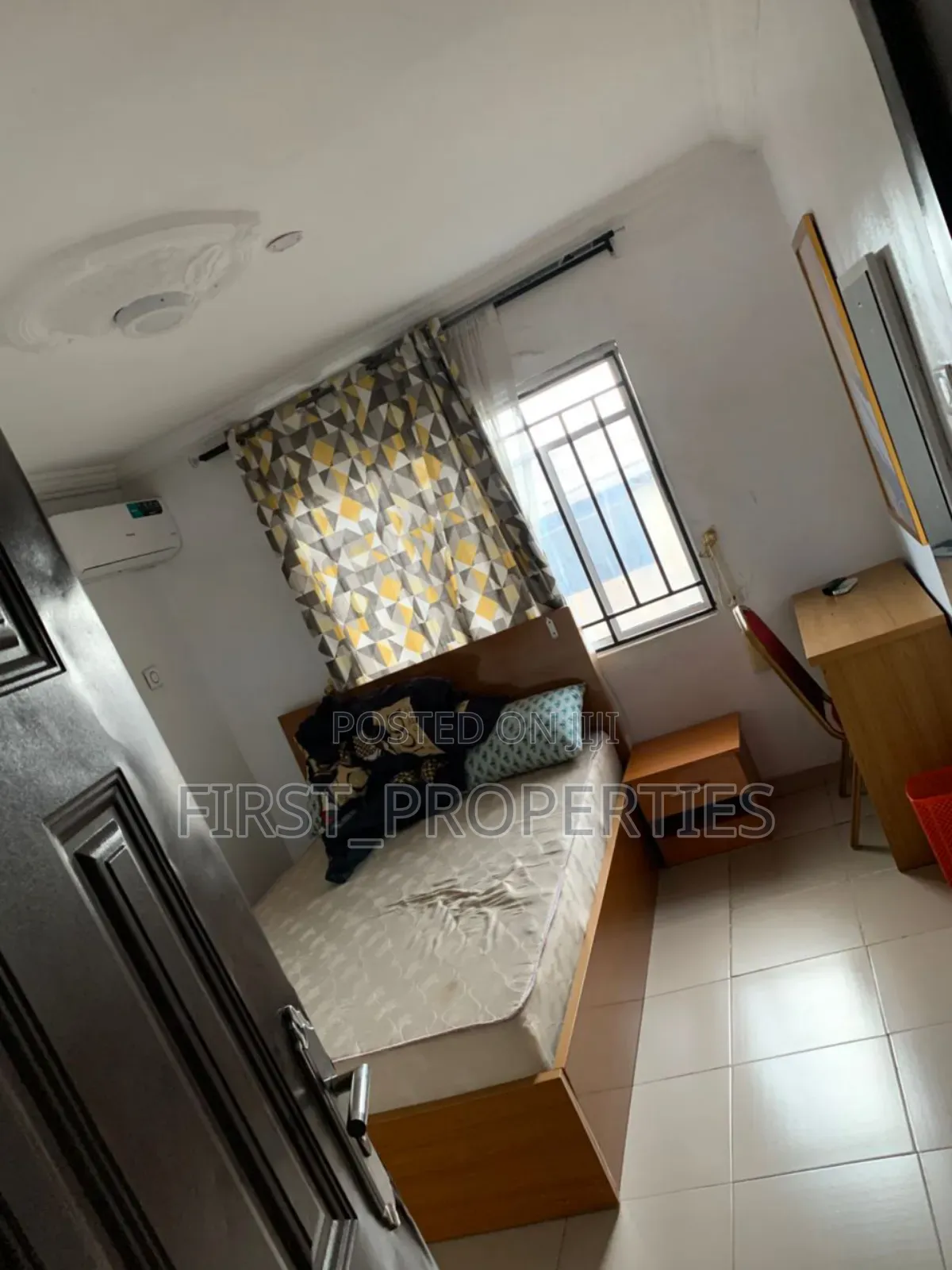 Furnished 12bdrm Apartment in Orita Challenge for sale