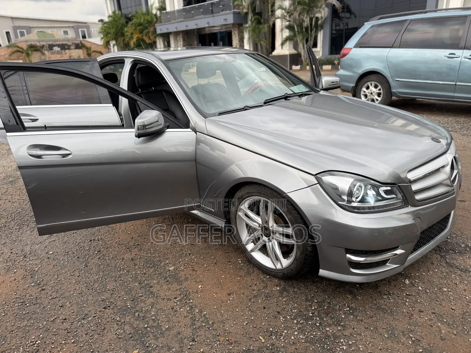 Mercedes-Benz C300 Sport 4Matic Sedan AWD (3.5L 6cyl 7A) 2013 Gray