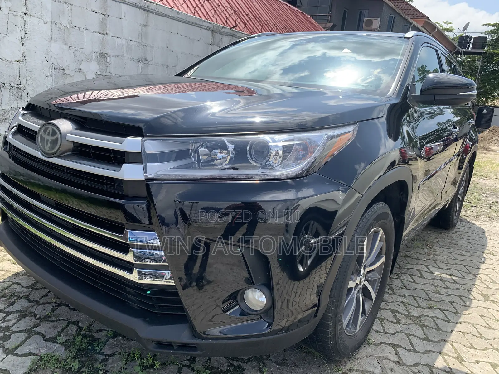 Toyota Highlander XLE 4x4 V6 (3.5L 6cyl 8A) 2017 Black