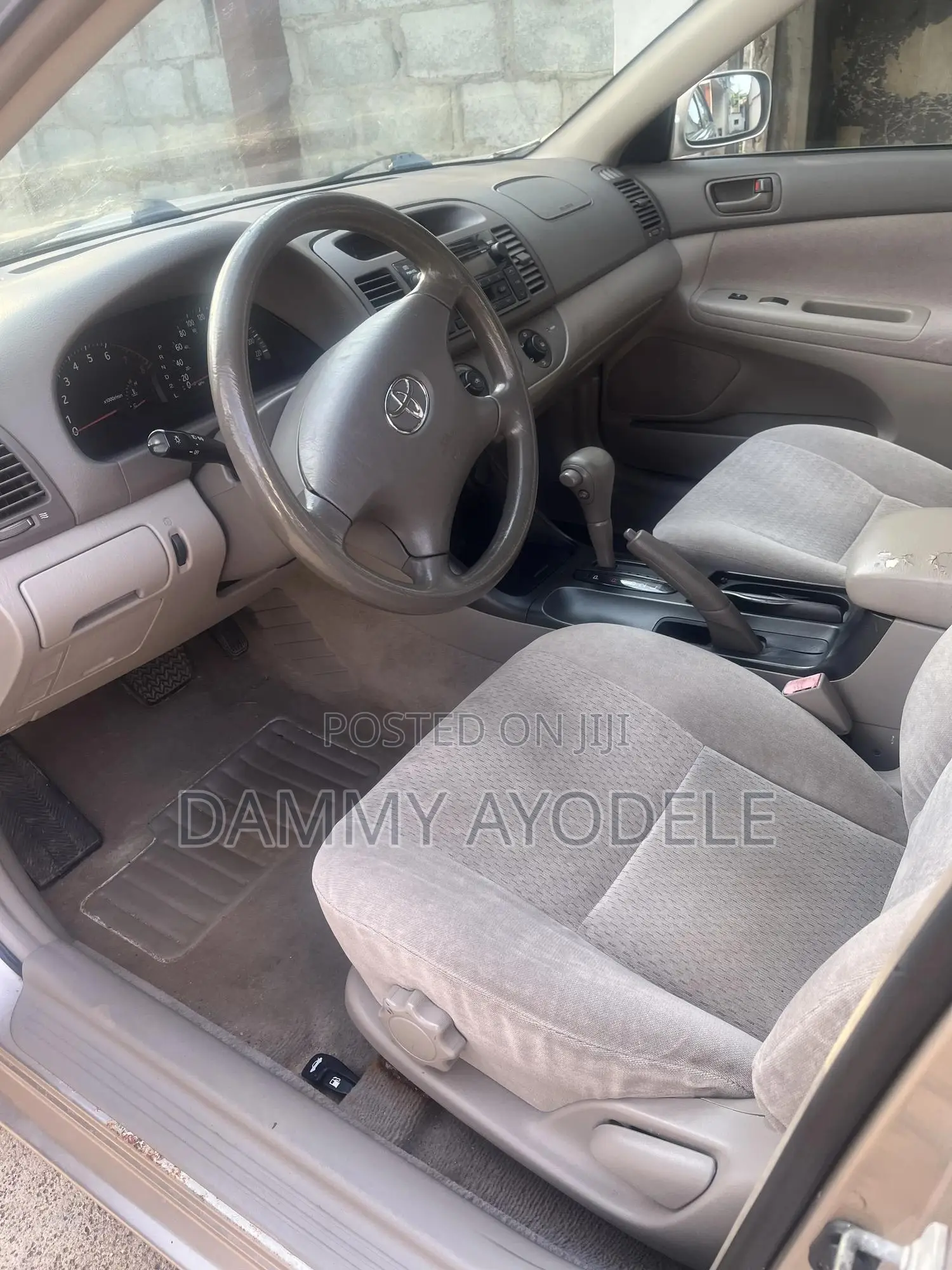 Toyota Camry 2004 Gold