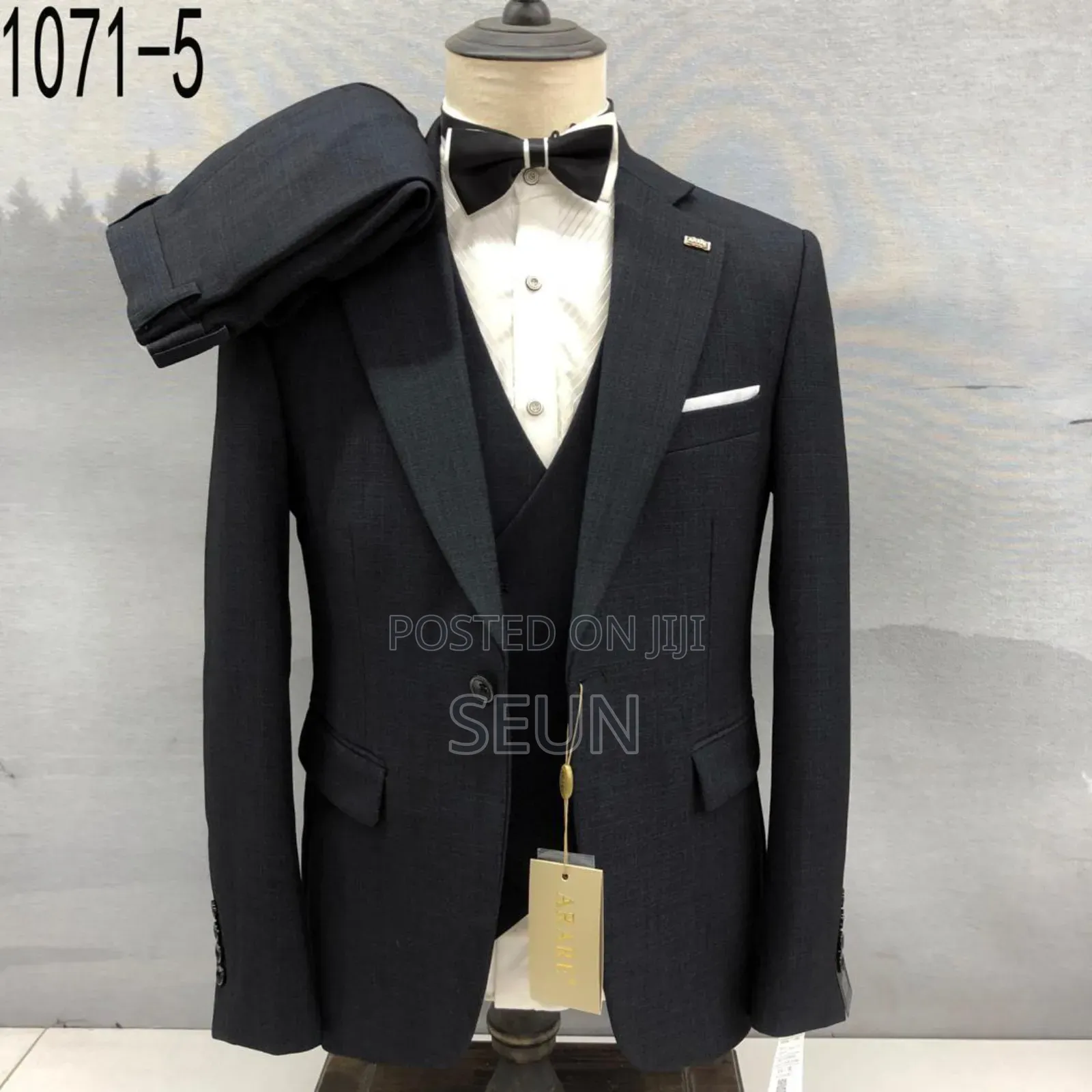 3 Piece Men Suit for Rent