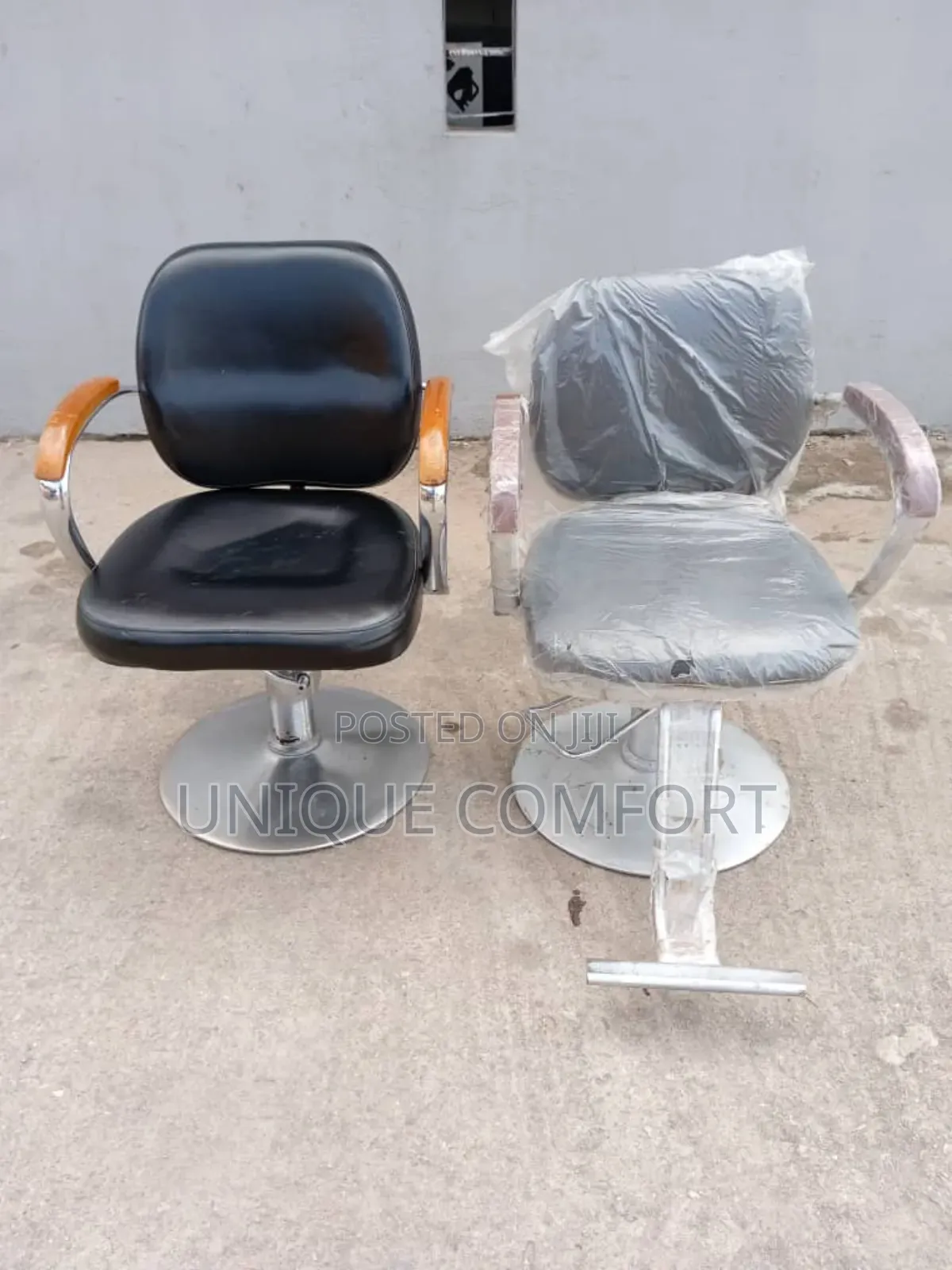 Salon Rolling Barber Chairs ( Both)