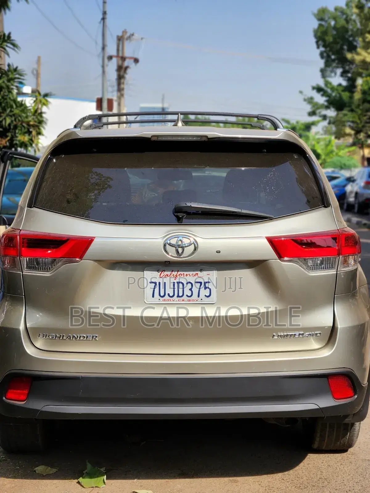Toyota Highlander Limited 4x4 V6 (3.5L 6cyl 8A) 2018 Gold