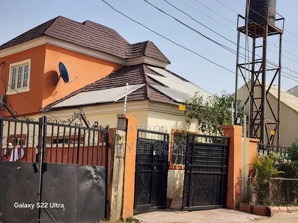 3bdrm Duplex in Arab Road, Kubwa for sale