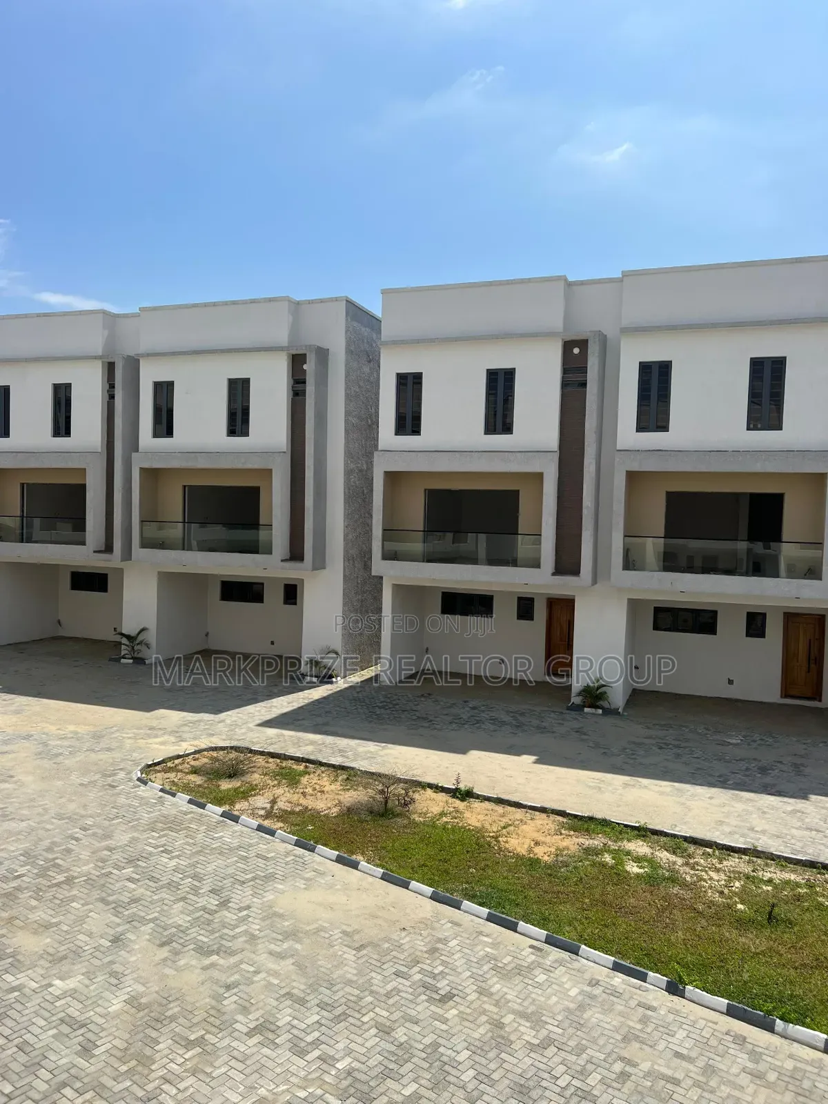 4bdrm Duplex in Ikate for sale