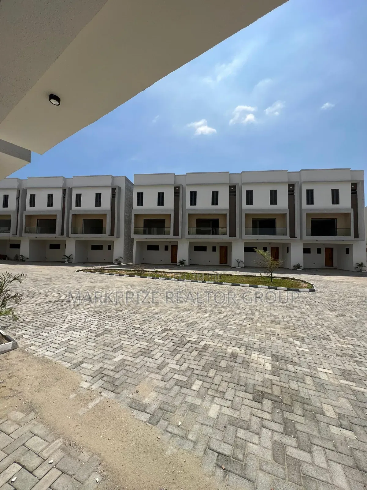 4bdrm Duplex in Ikate for sale