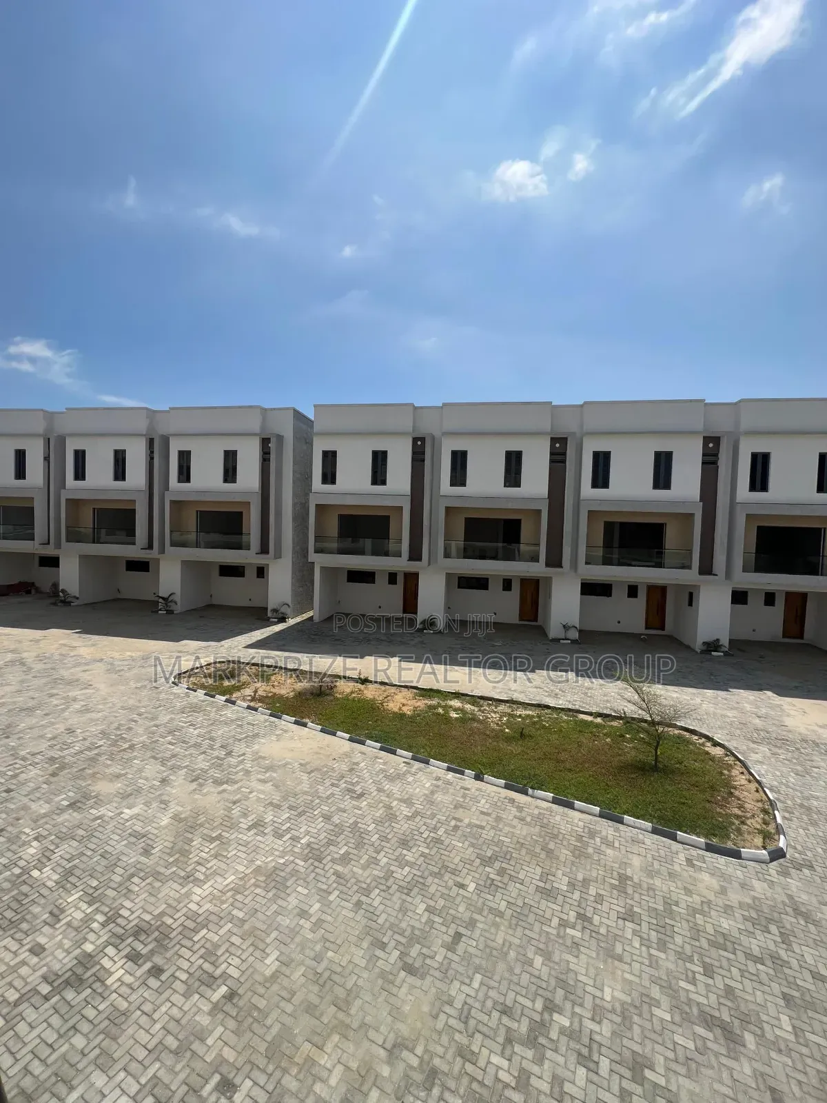 4bdrm Duplex in Ikate for sale
