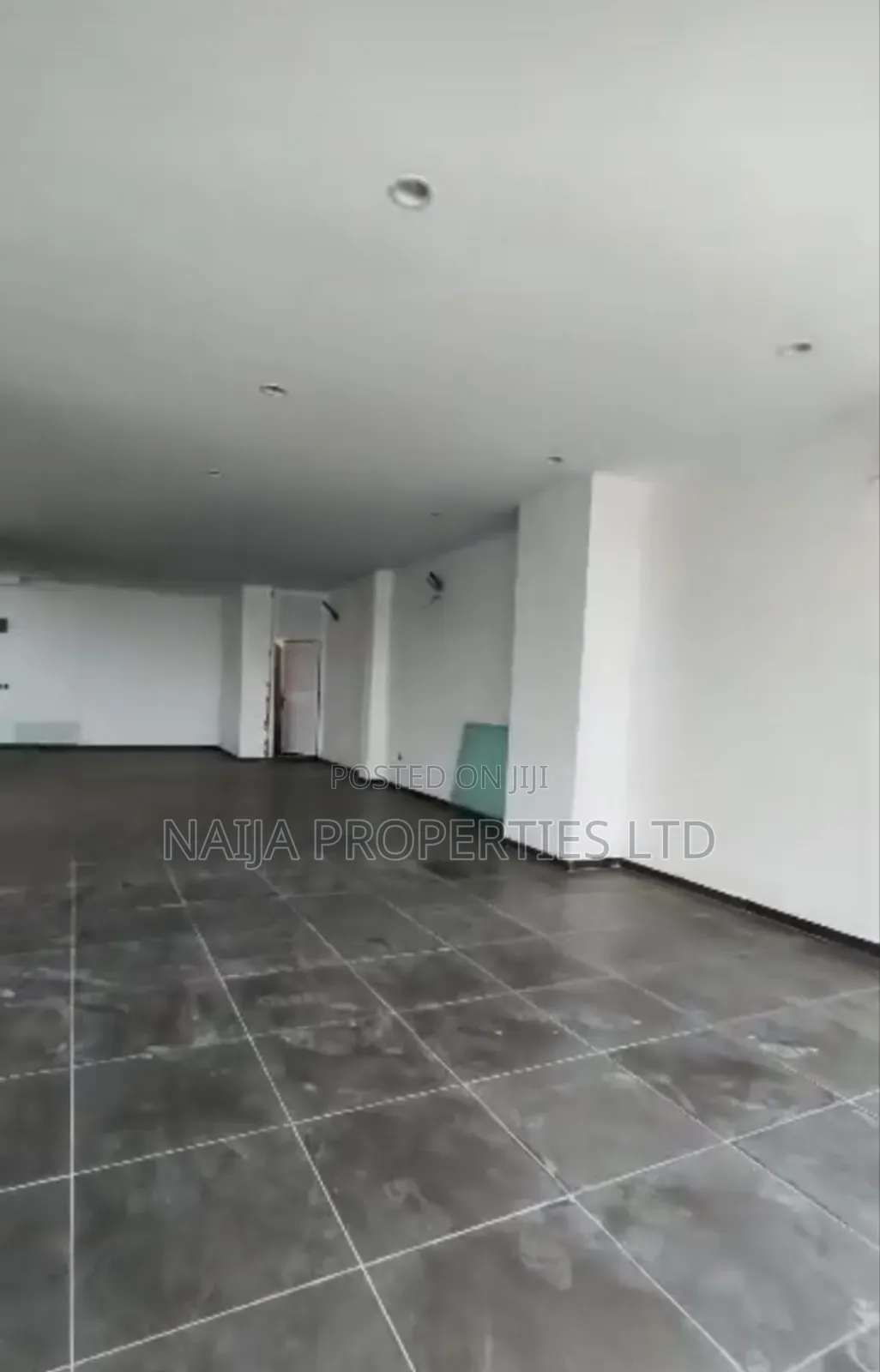 127sqm Office Space in Lekki Phase 1 for Rent
