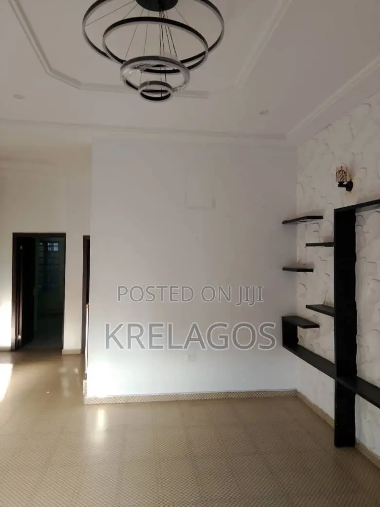 4bdrm Duplex in Ologolo for rent