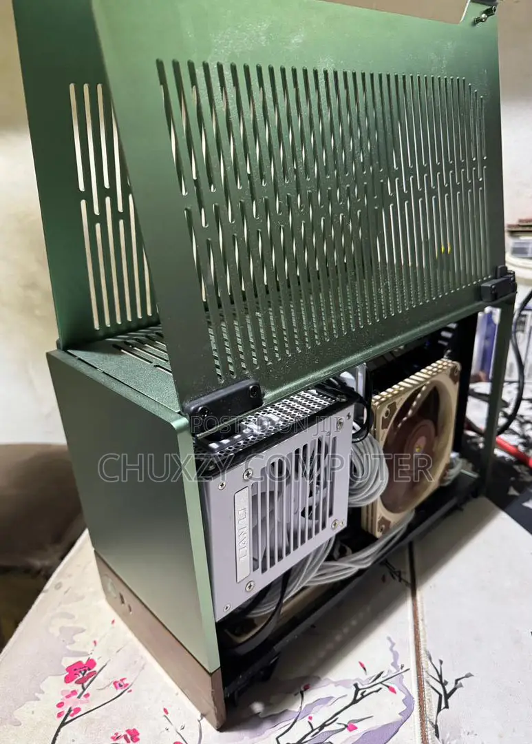 New Desktop Computer Asus ROG STRIX GD30CI 32GB AMD Ryzen 7 SSD 2T