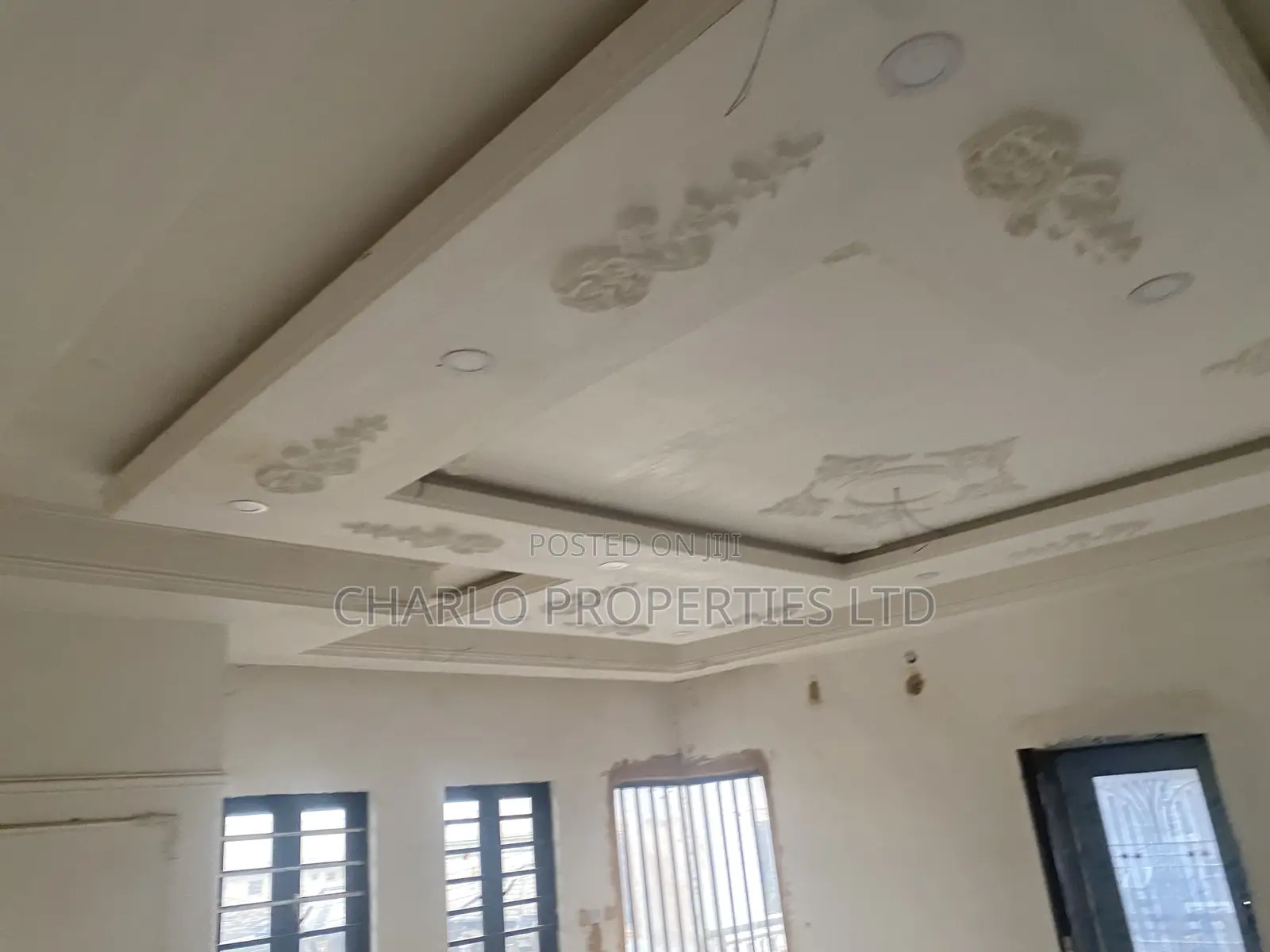 6bdrm Duplex in Benin City for sale