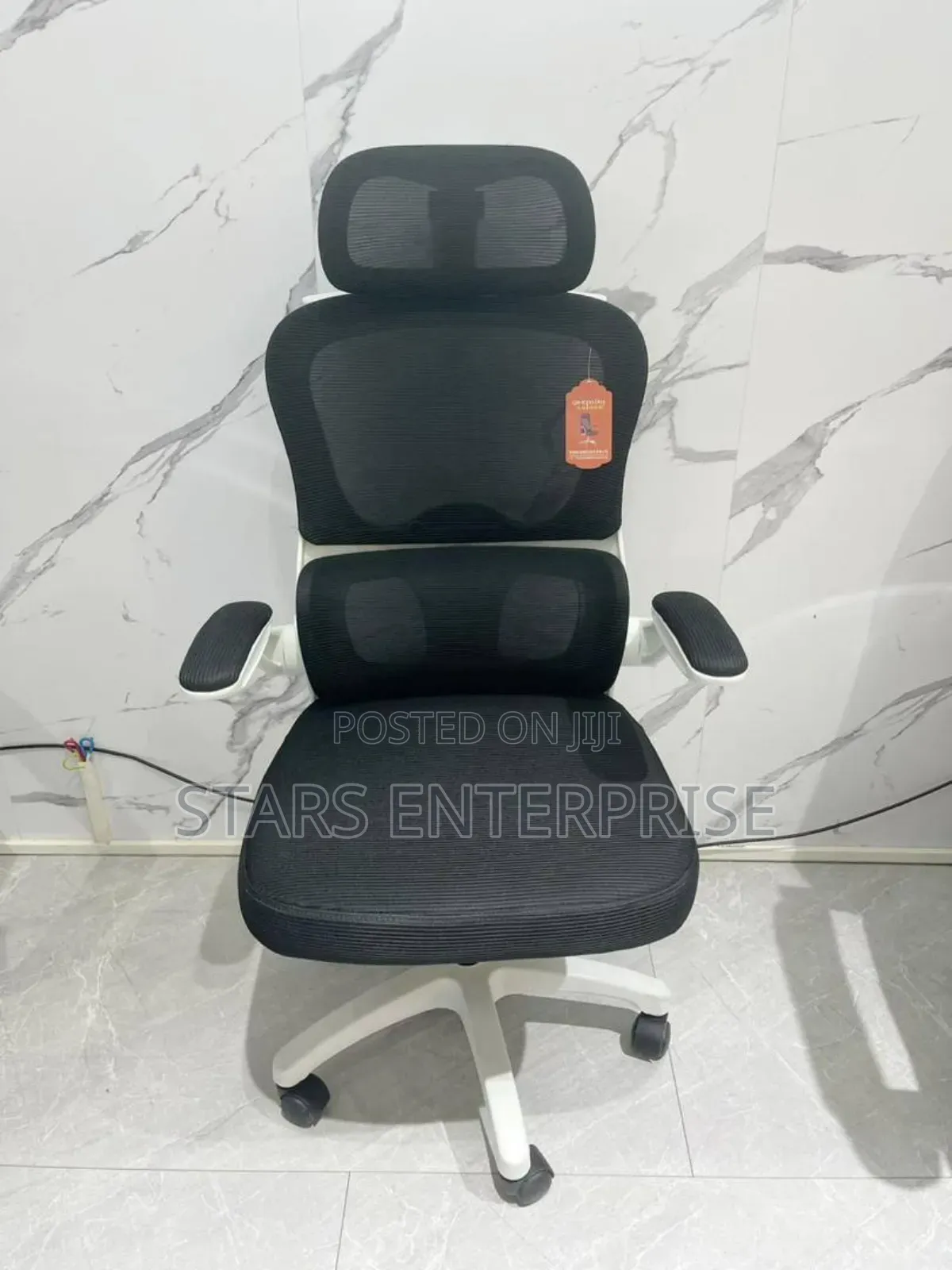 Office Chair / Adjustable Chair