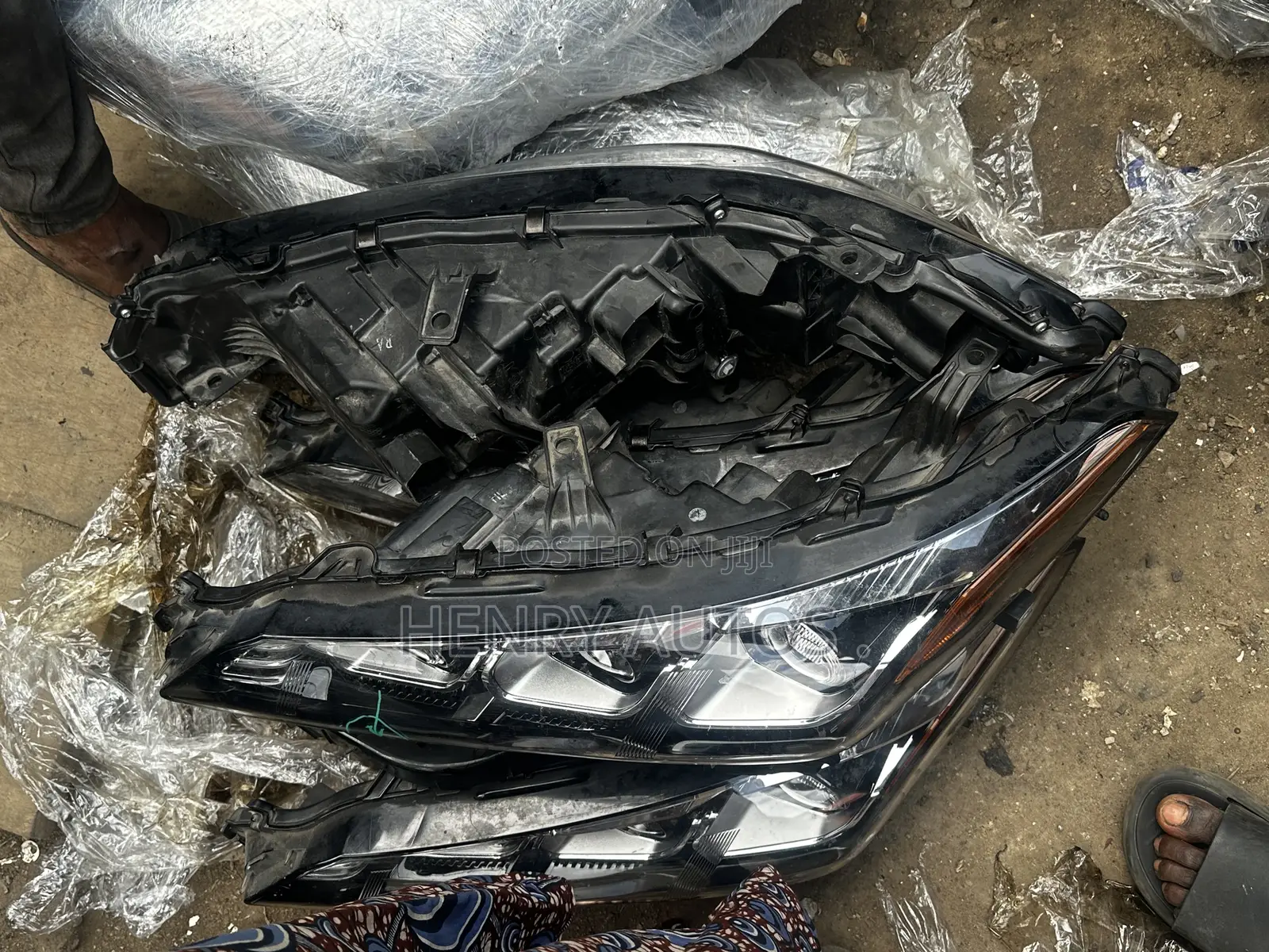 Set Headlamp Avalon 2019-2022