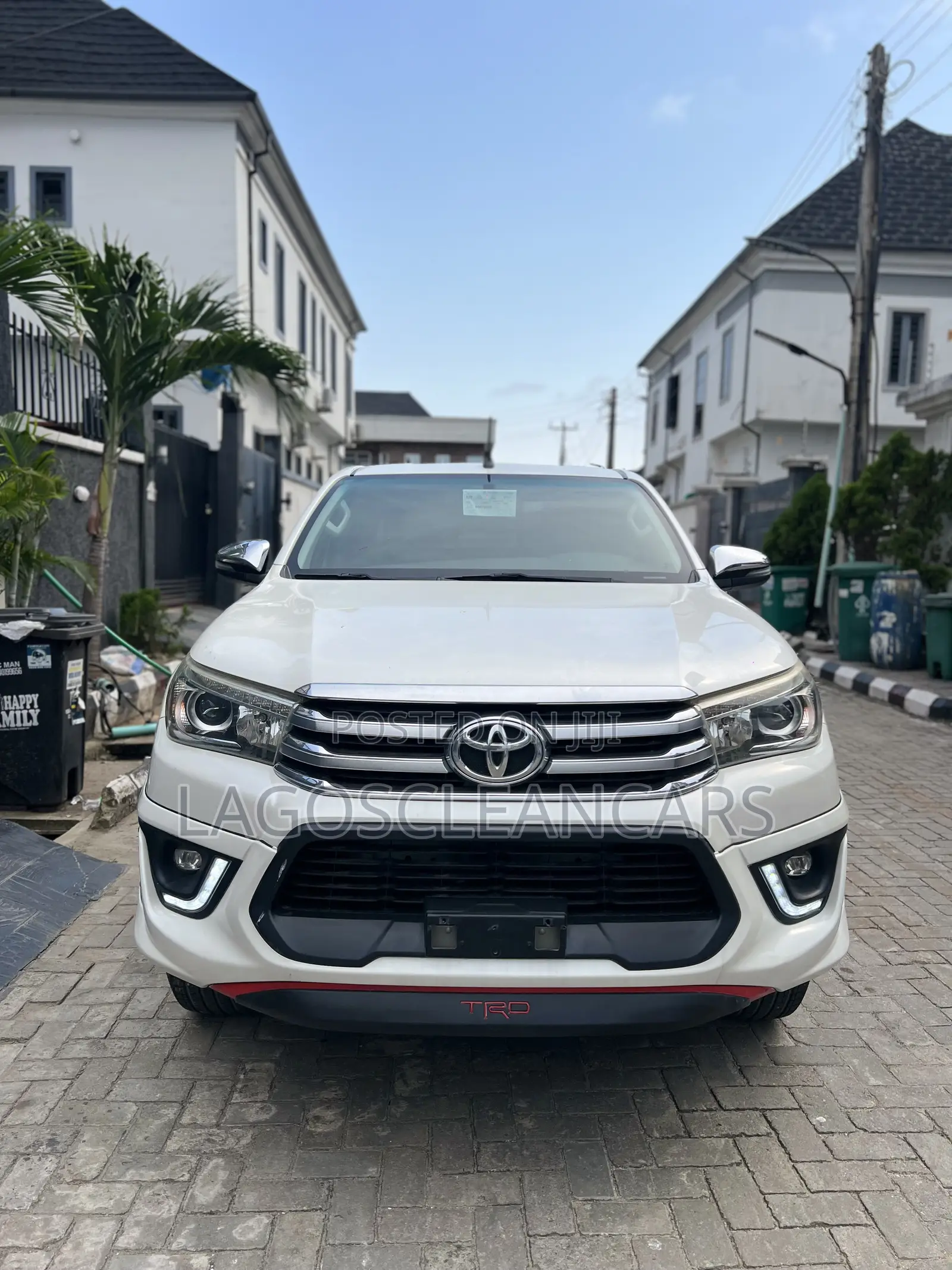 Toyota Hilux 2020 White