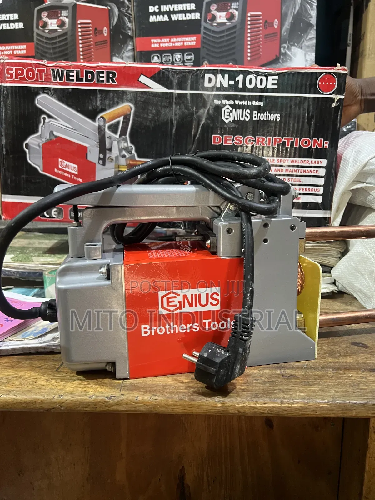 Genius Brothers Tools Dn-100e Portable Spot Welder.
