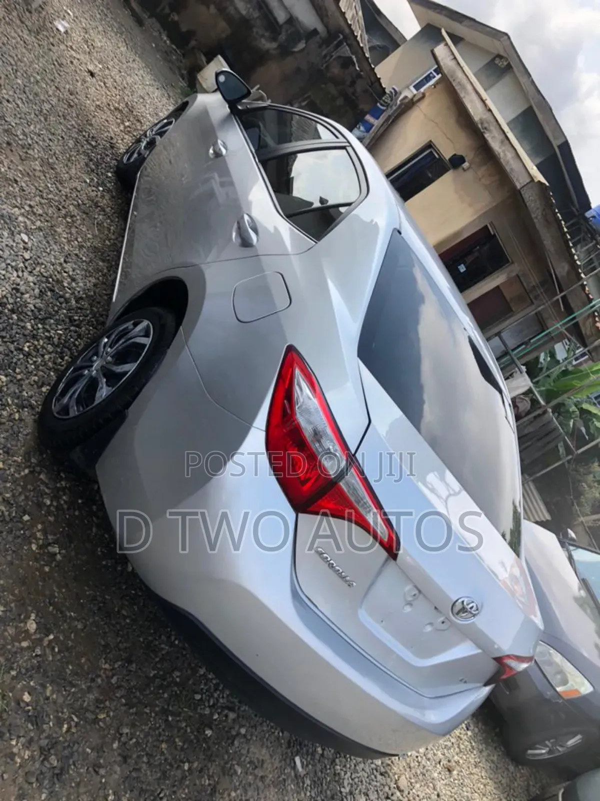 Toyota Corolla LE Eco Plus 4dr Sedan (1.8L 4cyl CVT) 2014 Silver