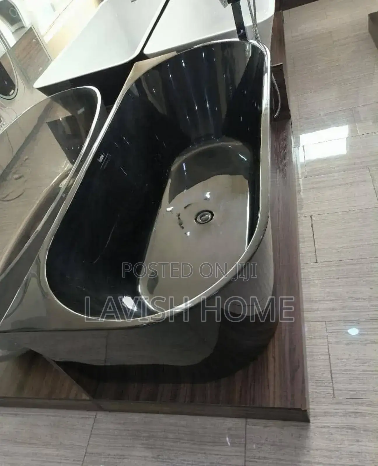 Original Acrylic Freestanding Bathtub Oval Shape Black Design