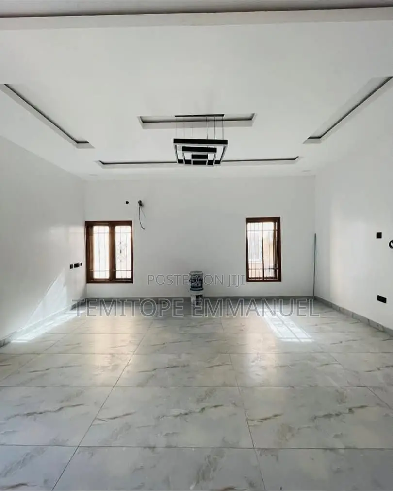 Furnished 6bdrm Duplex in Ikeja Gra, Lagos for sale