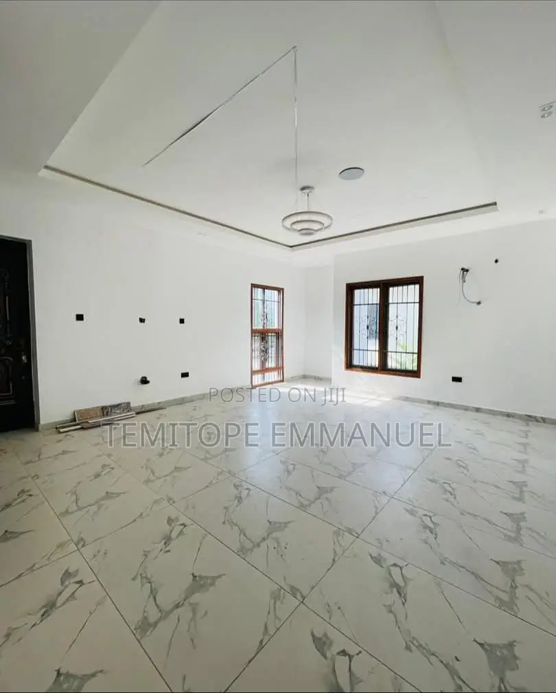 Furnished 6bdrm Duplex in Ikeja Gra, Lagos for sale