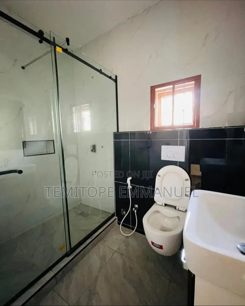 Furnished 6bdrm Duplex in Ikeja Gra, Lagos for sale