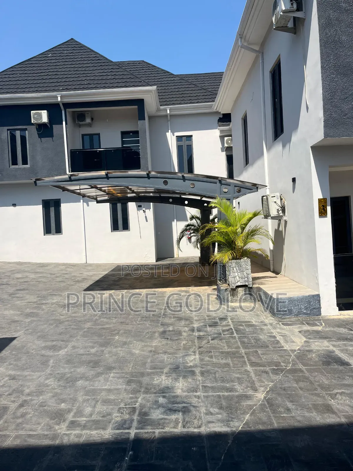 4bdrm Townhouse/Terrace in 69 Road Gwarinpa for sale