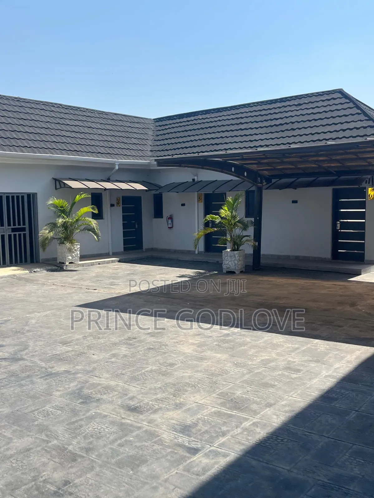 4bdrm Townhouse/Terrace in 69 Road Gwarinpa for sale