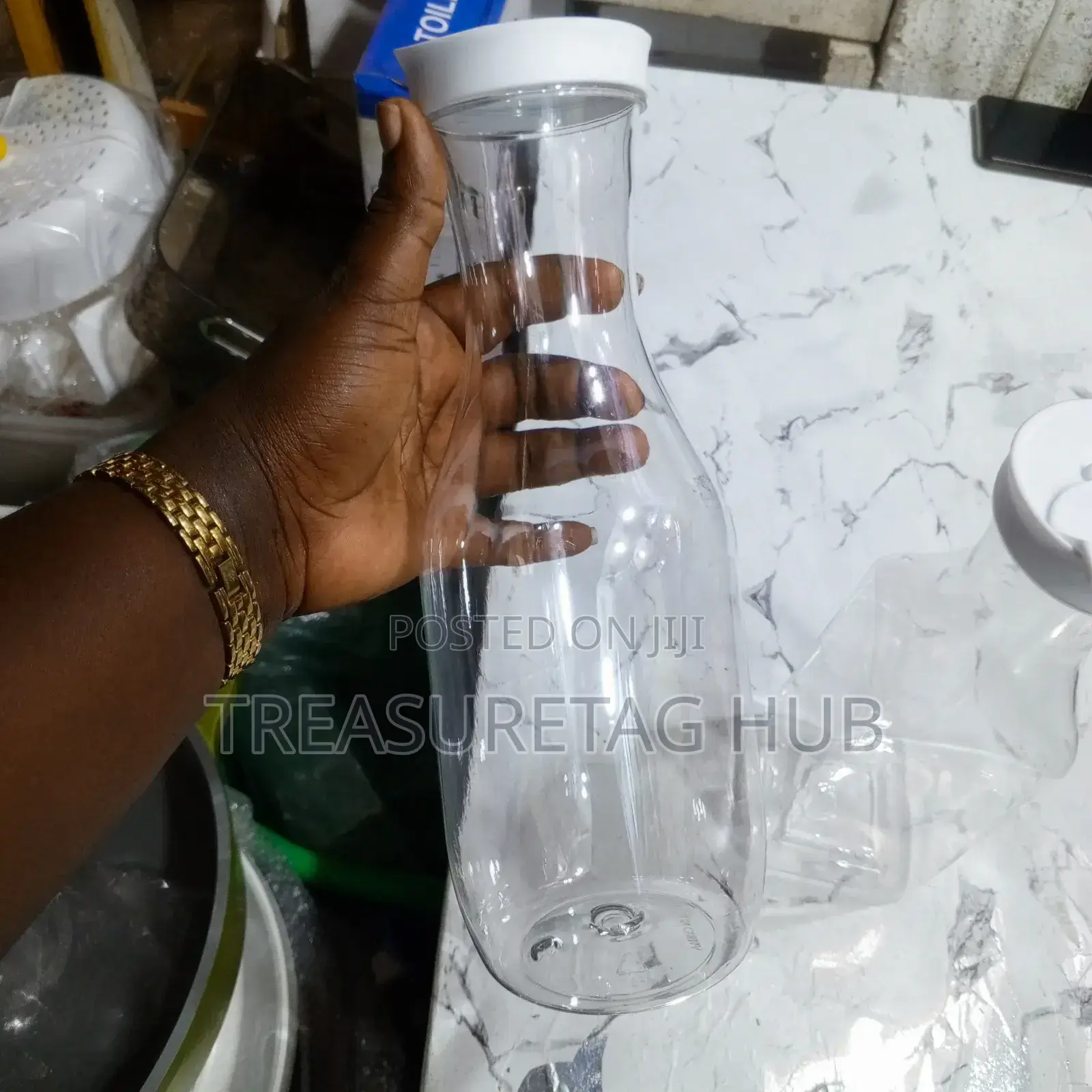 Transparent Acrylic Carafe for Juice
