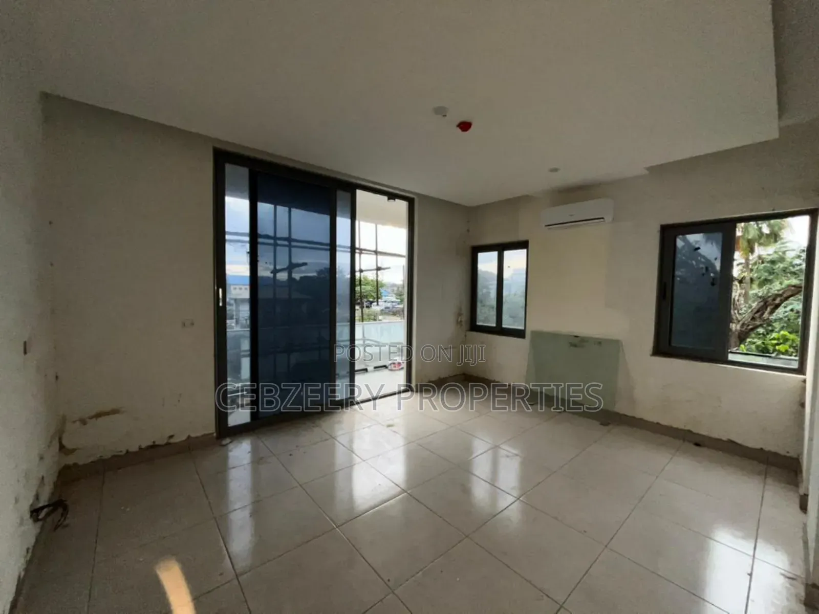3bdrm Apartment in Ikeja GRA for rent