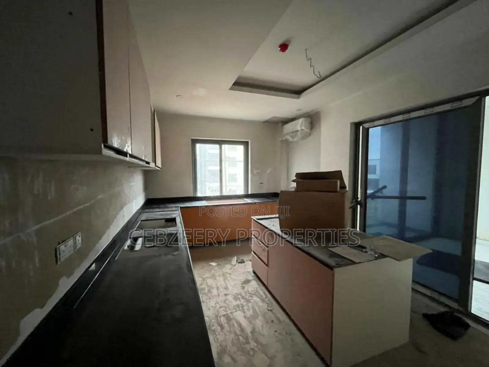 3bdrm Apartment in Ikeja GRA for rent