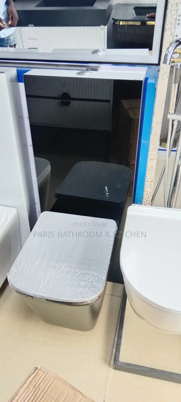 Conceal Glass Water Closet