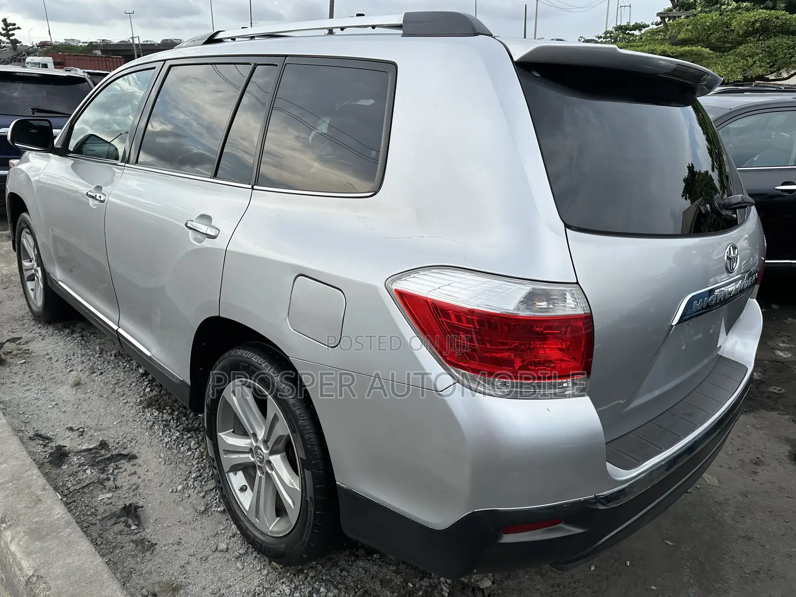 Toyota Highlander Limited 2012 Silver