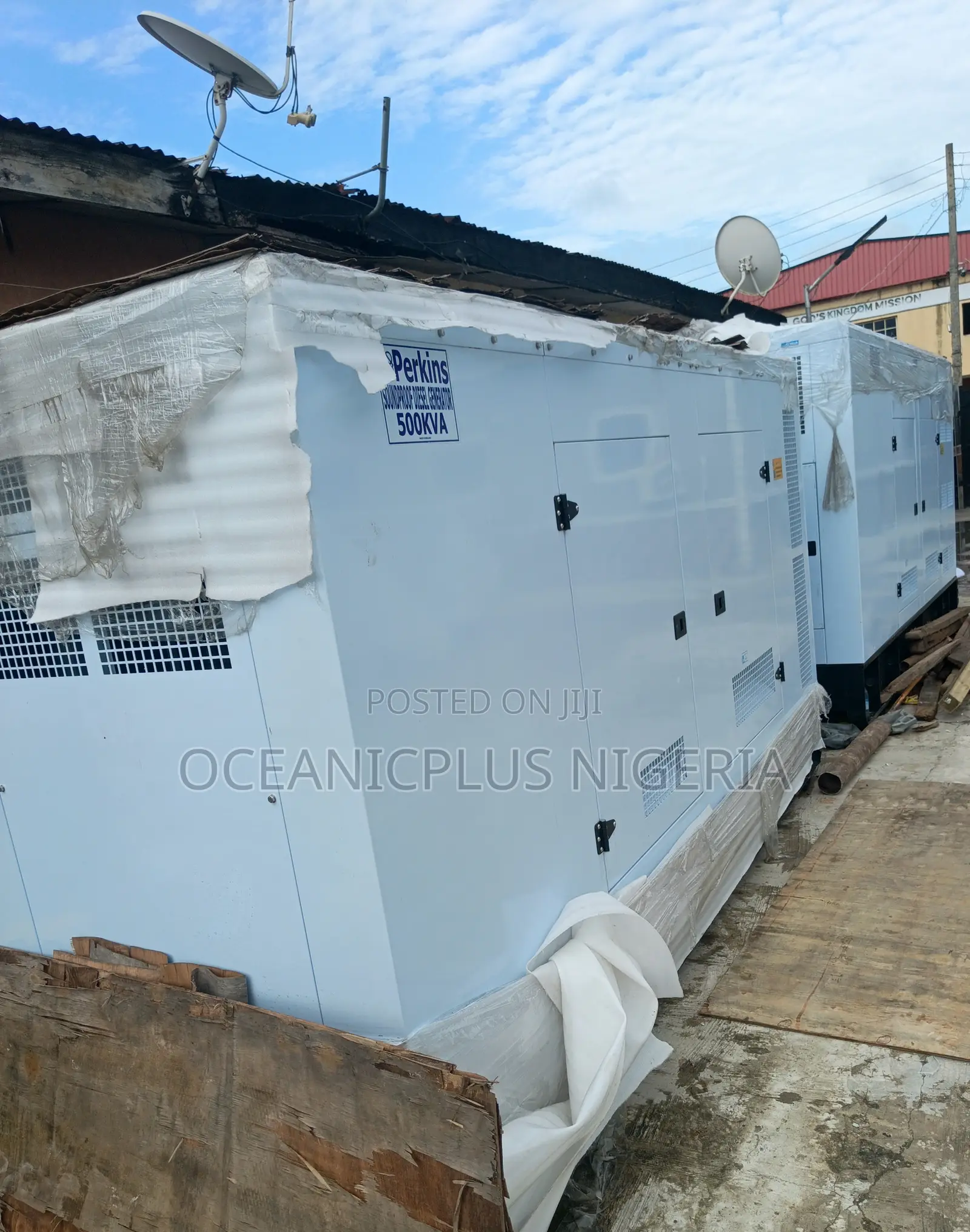 Perkins 500 Kva Soundproof Generator With Advanced Noise Reduction