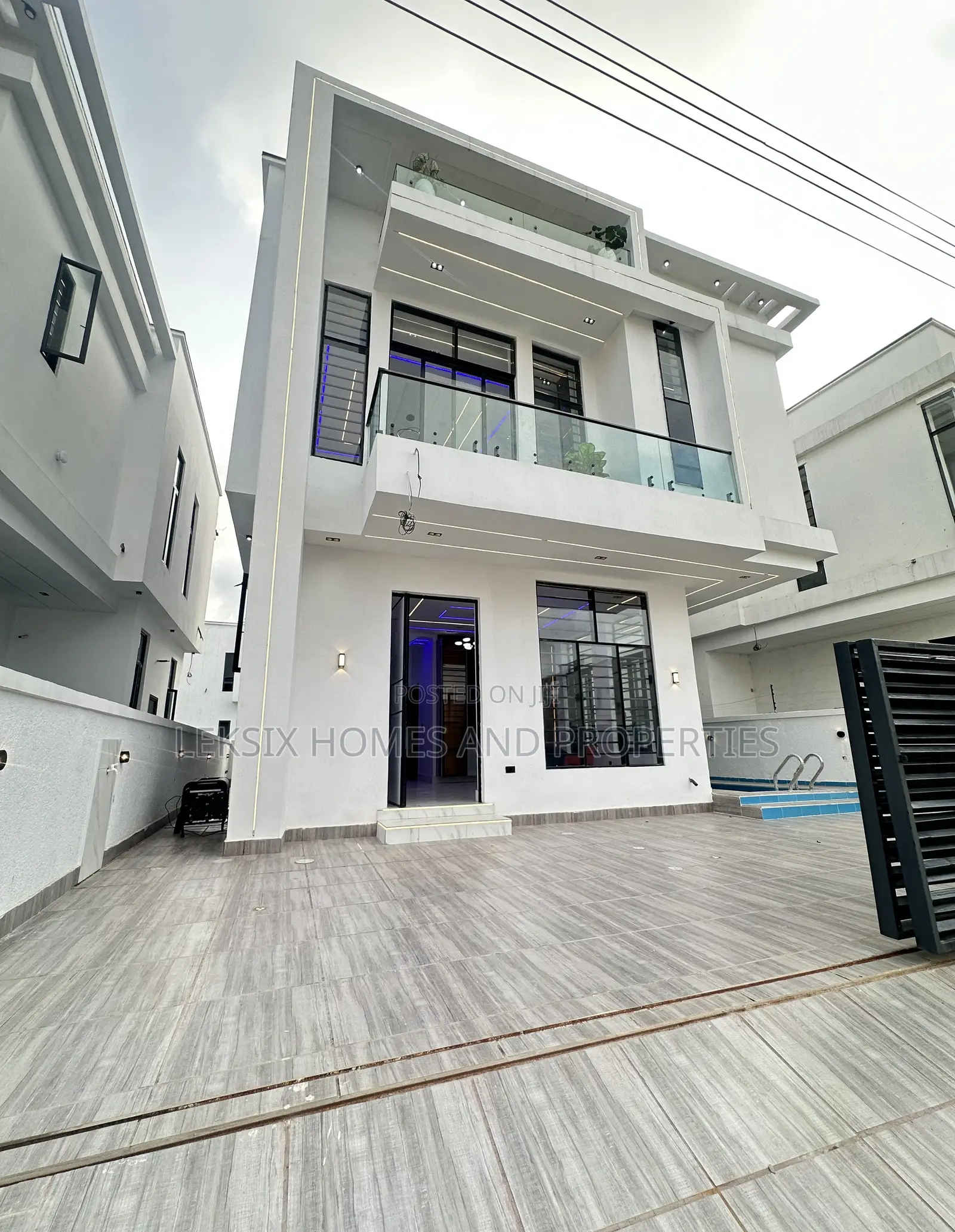 4bdrm Duplex in A Well Secured, Ado / Ajah for sale