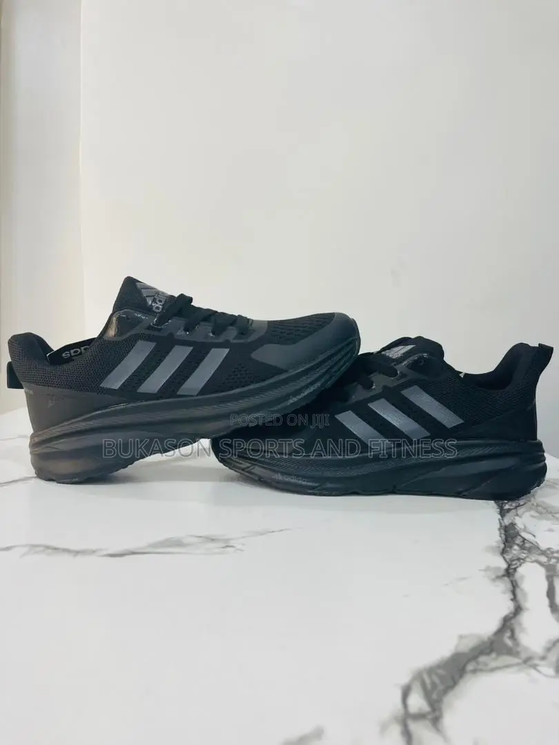 Running Adidas Canvass