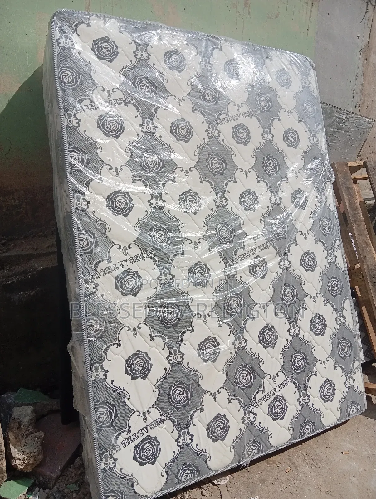 4.5/6 Standard Semi Orthopaedic Quayon Mattress
