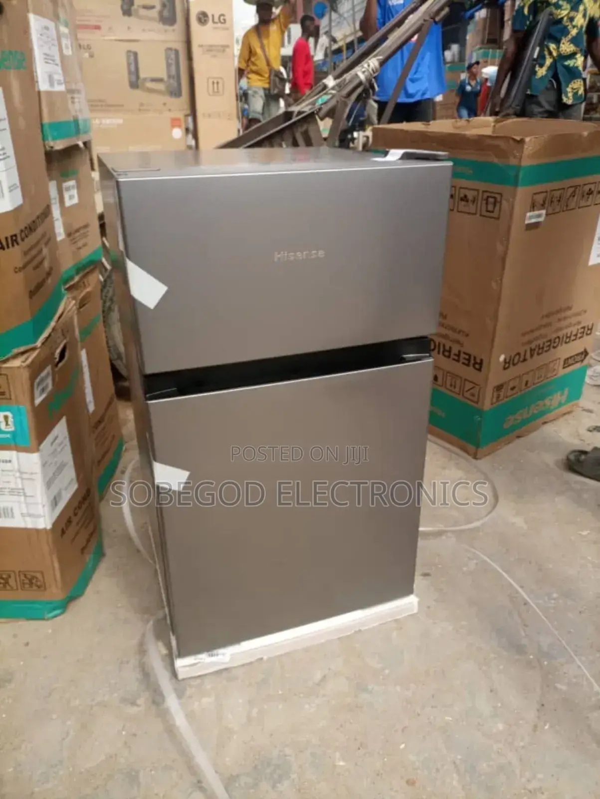 Original Hisense 2 Doors Freezer and Fridge,Adjustable From Legs