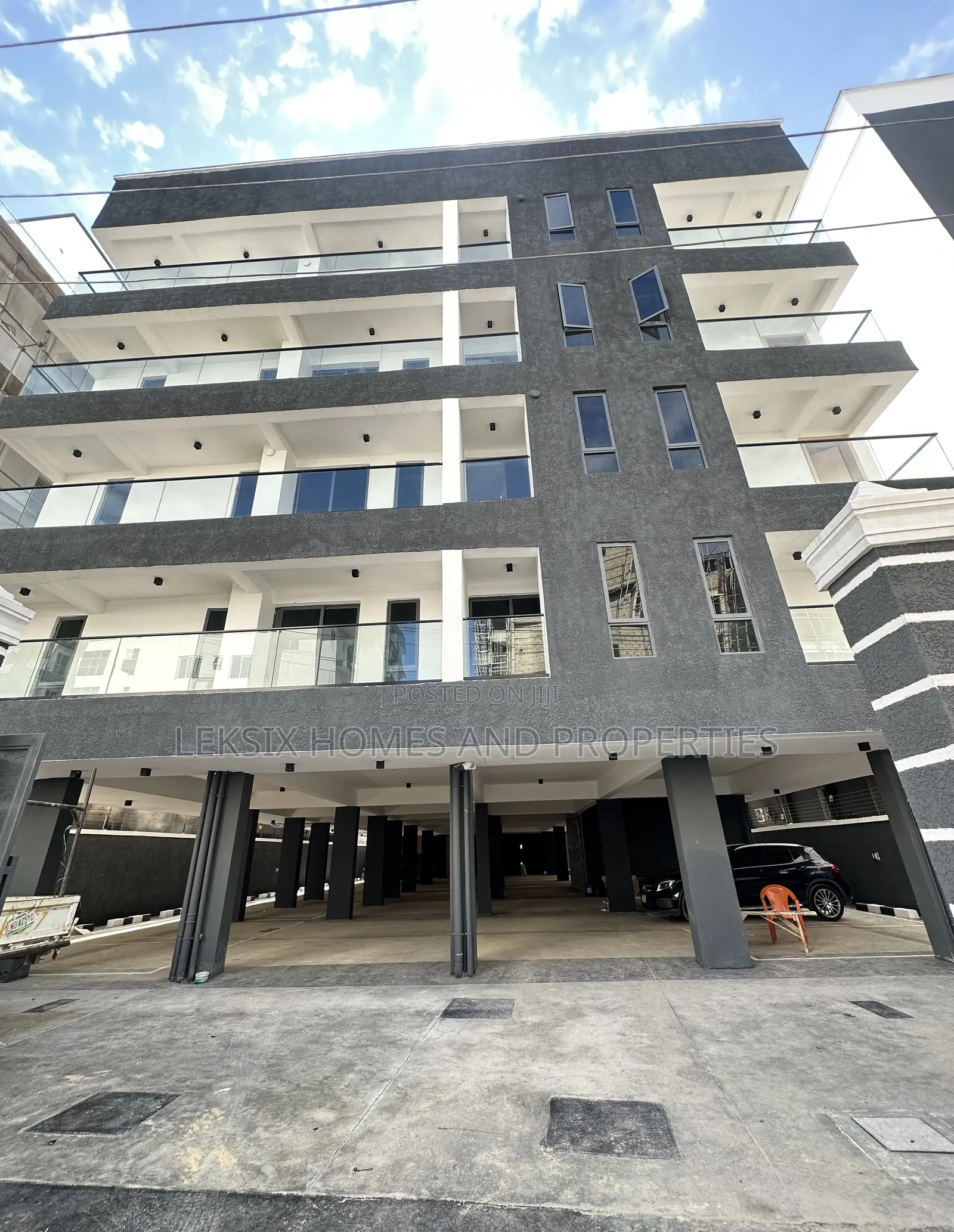 2bdrm Apartment in Strategic Location., Ikate for sale