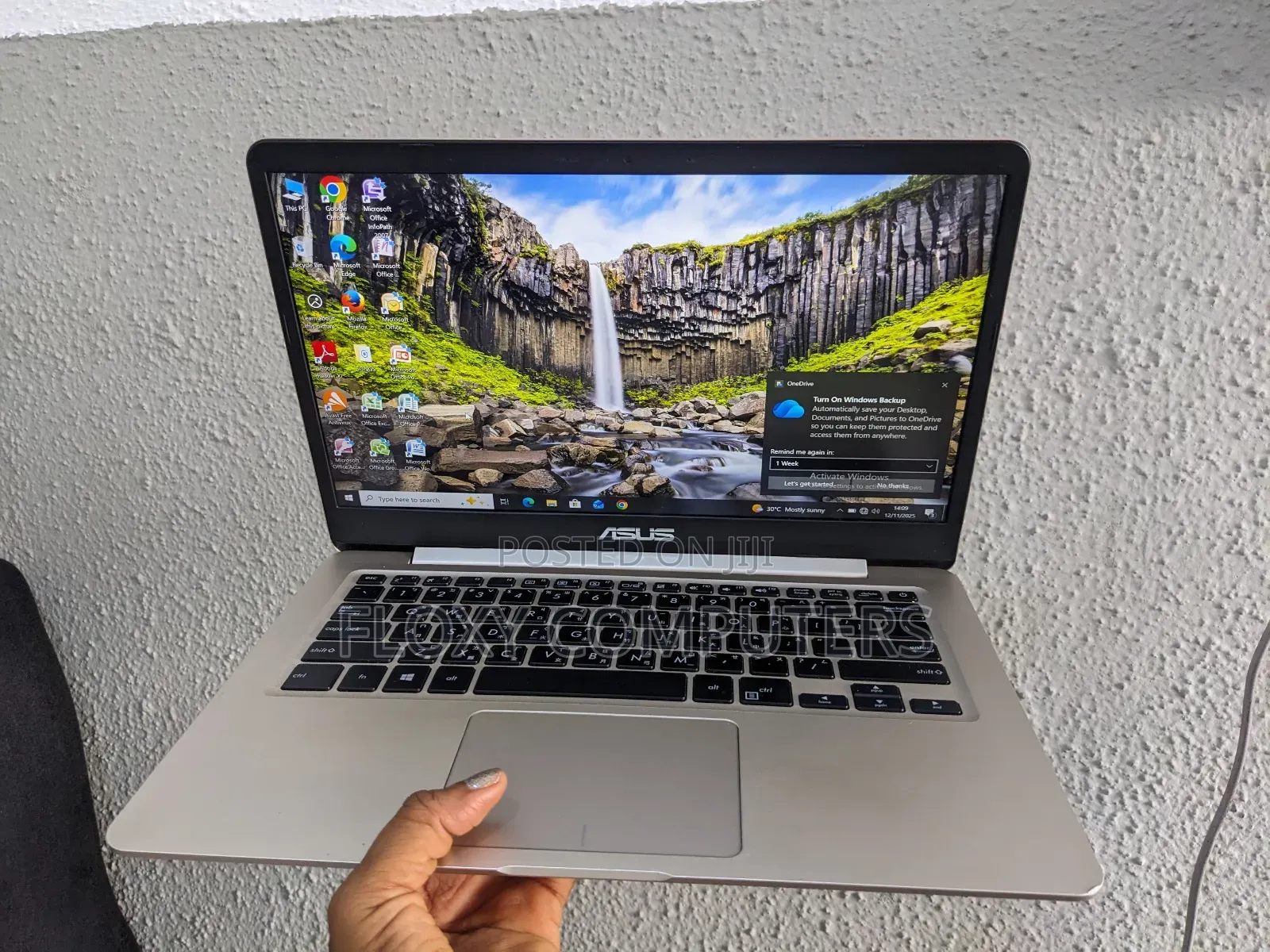 Laptop Asus Q405UA 8GB Intel Core i3 SSD 256GB