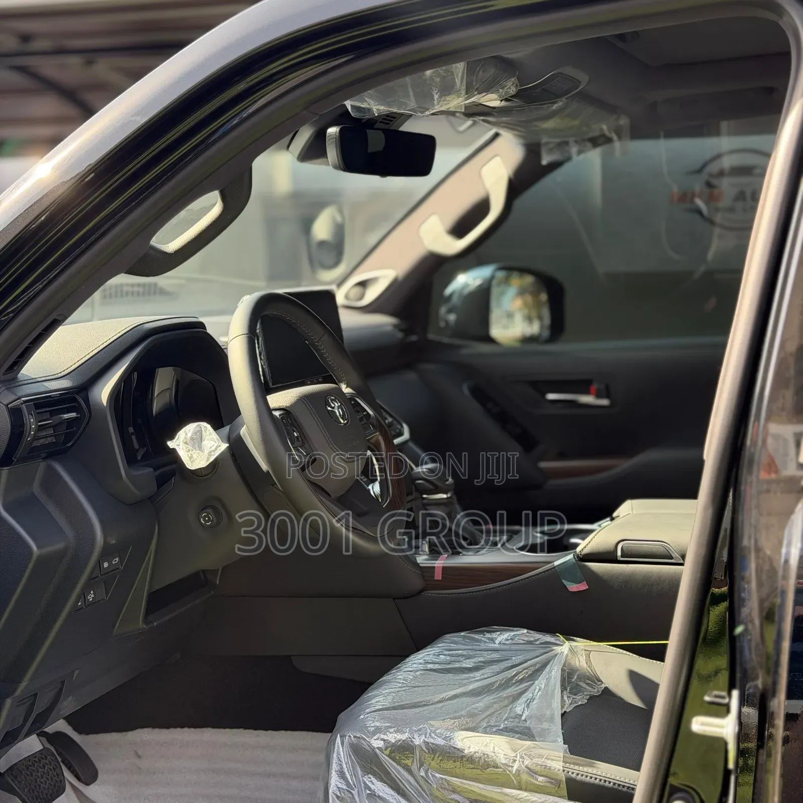New Toyota Land Cruiser LC300 2025 Black