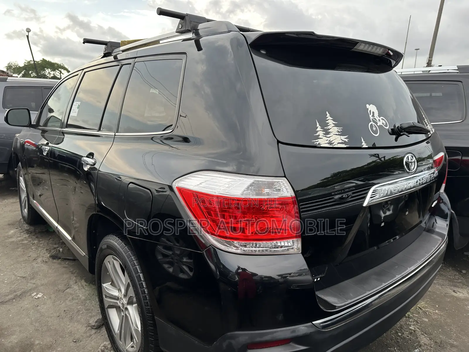 Toyota Highlander SE 2012 Black
