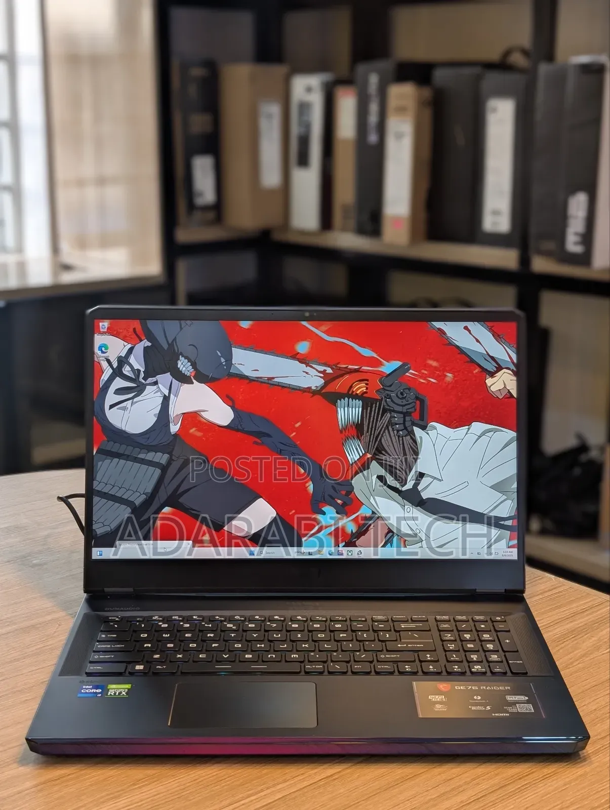 Laptop MSI Raider GE76 12UGS 32GB Intel Core I7 SSD 1.5T