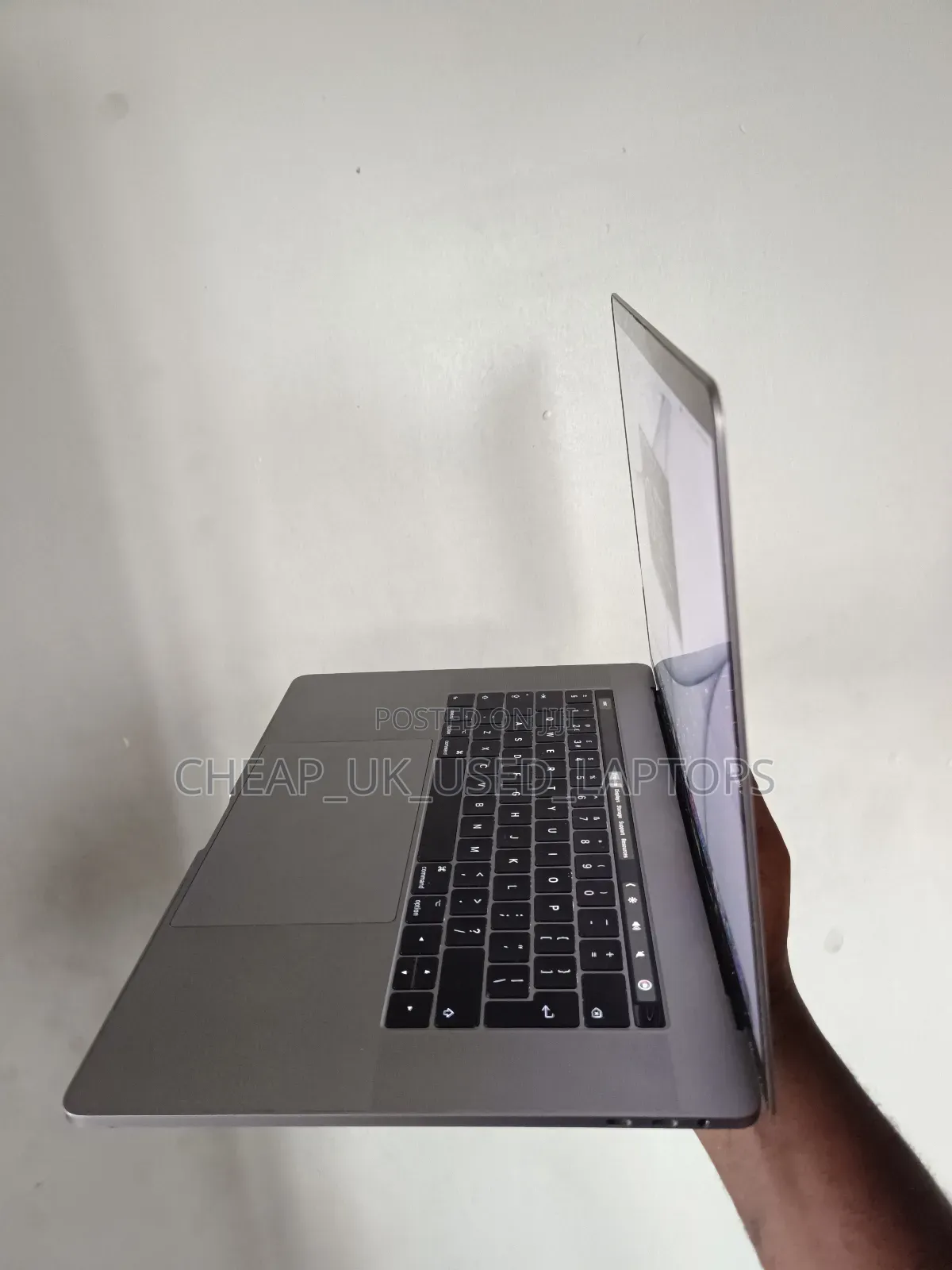 Laptop Apple MacBook Pro 2017 16GB Intel Core I7 SSD 256GB