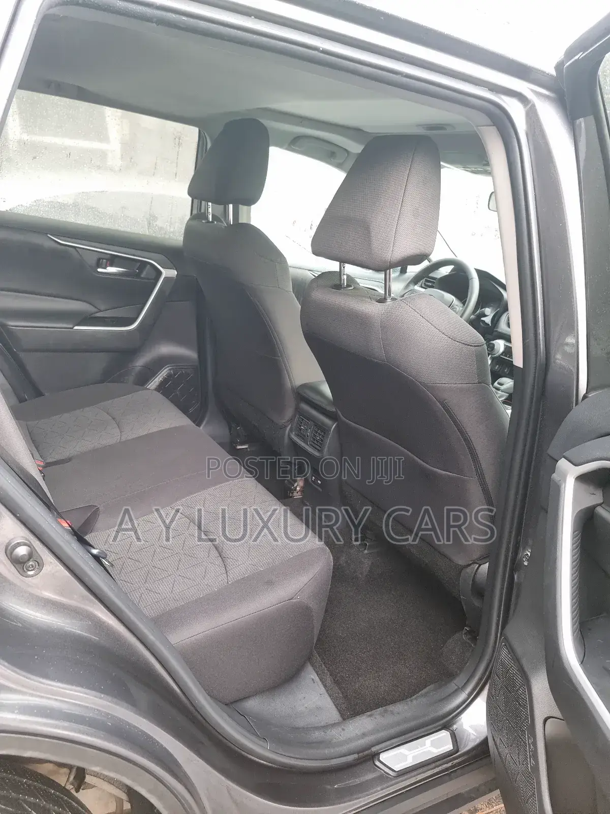 Toyota RAV4 2021 Gray