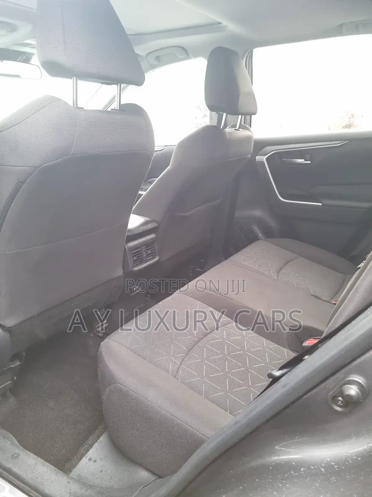 Toyota RAV4 2021 Gray