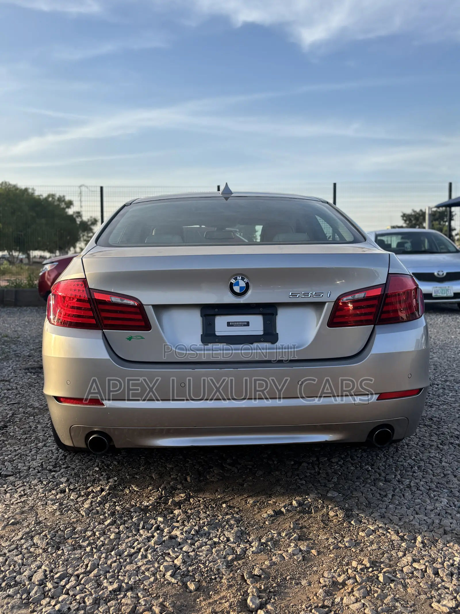BMW 535i 2019 Gold