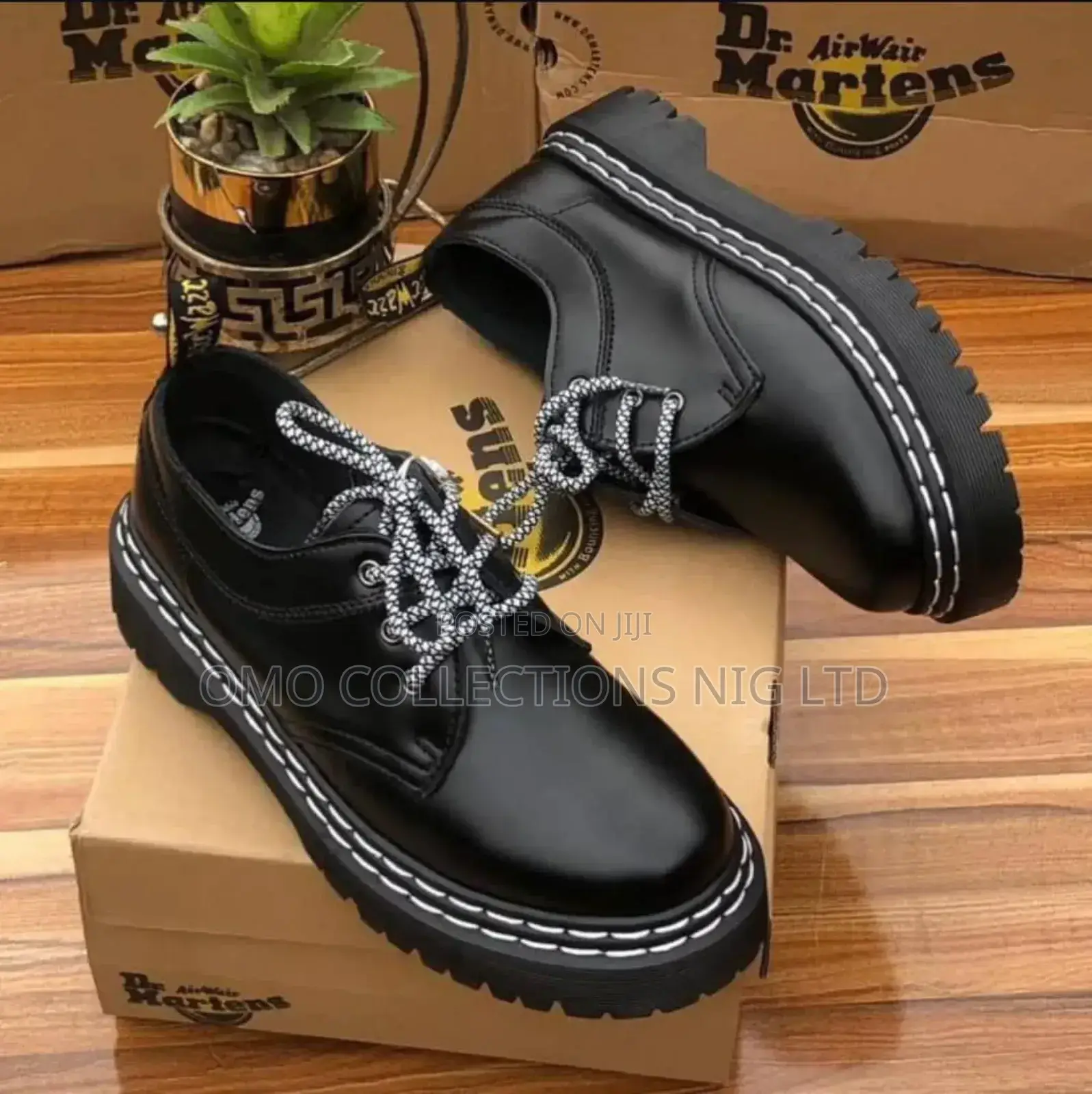 Luxury Original Dr. Martins Shoe Fully Boxed