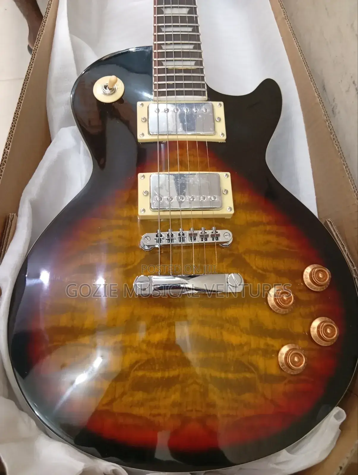 Gibson Less Paul Electric Guitar Six Strings With Amazing Sound