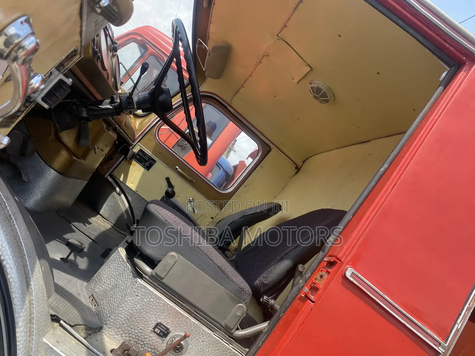 1113 Tipper Dump Truck Fire Service Face